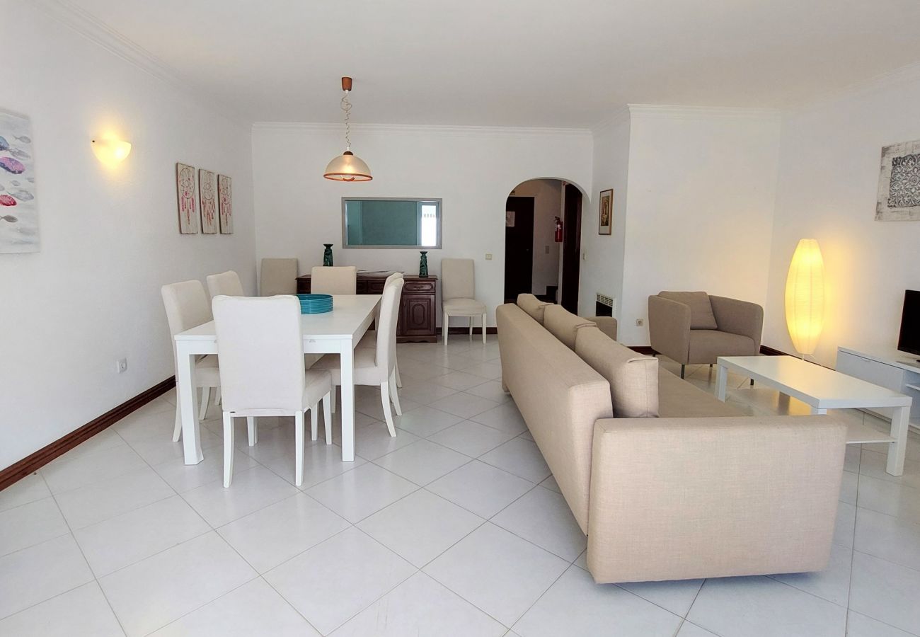 Casa geminada em Vilamoura - Vilamouratenis Blue by SAPvillas