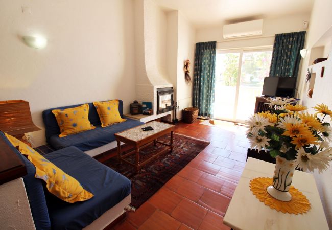 Casa geminada em Vilamoura - Aldeia do Golfe Sol by SAPvillas Casa geminada em Vilamoura - Aldeia do Golfe Sol by SAPvillas