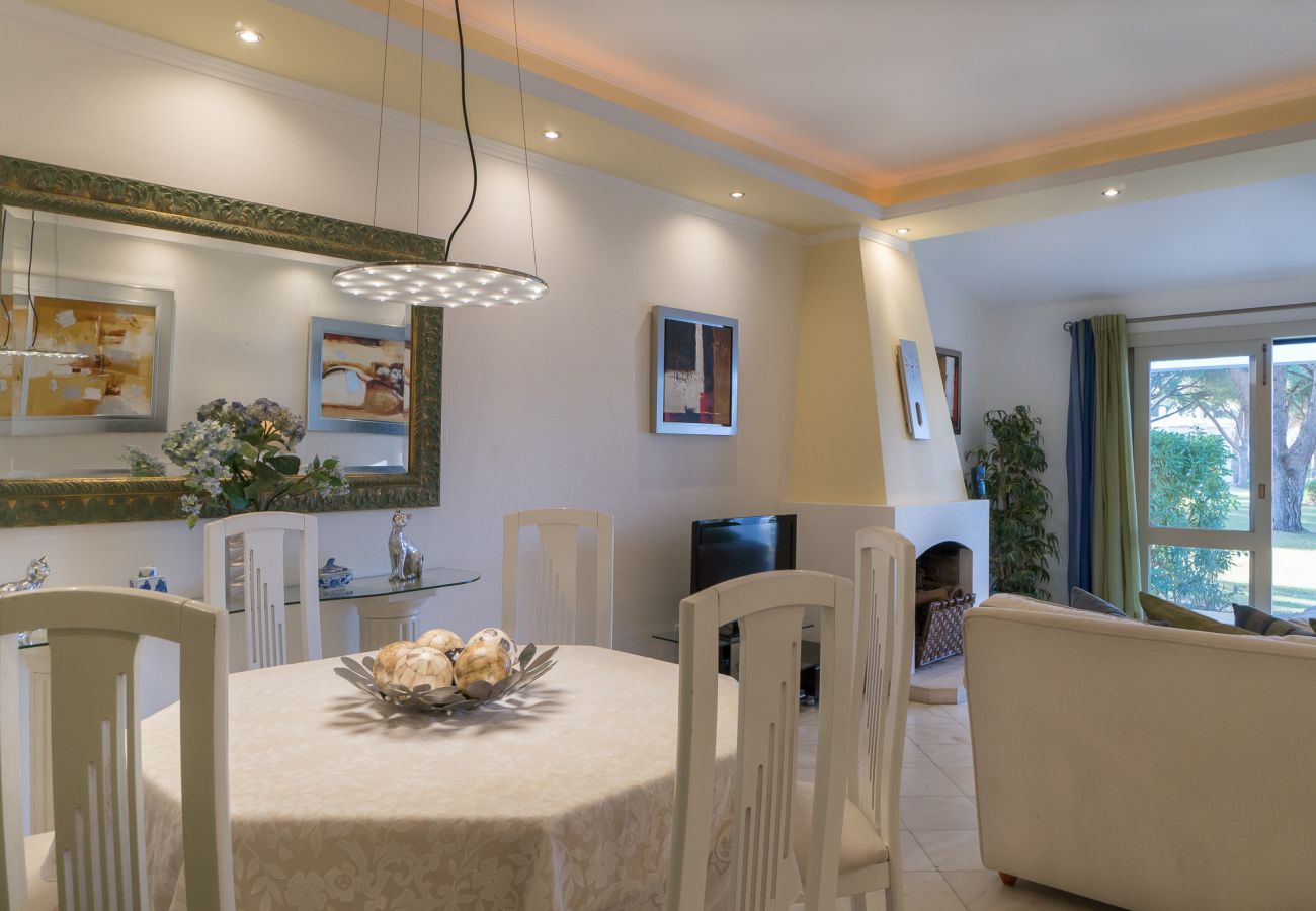 Casa geminada em Vilamoura - Vilamouratenis Green by SAPvillas