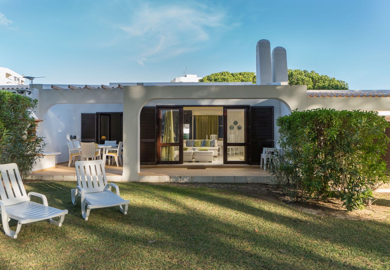 Casa geminada em Vilamoura - Vilamouratenis Green by SAPvillas