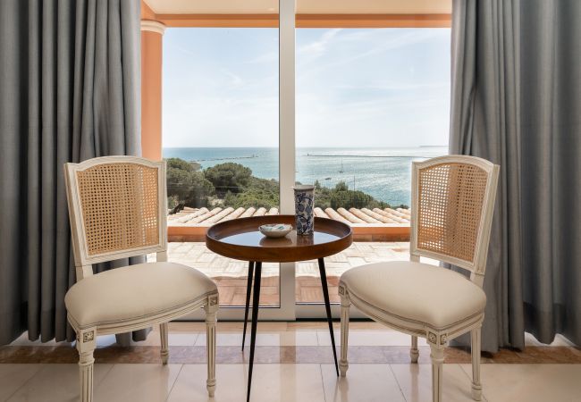 Villa em Ferragudo - Monte da Bela Vista by SAPvillas