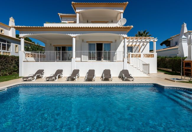 Villa em Vilamoura - Villa White Cottage by SAPvillas