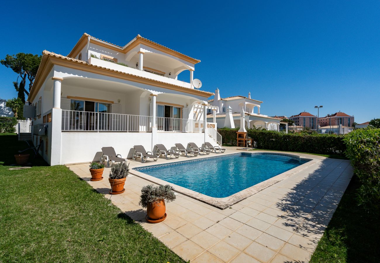 Villa em Vilamoura - Villa White Cottage by SAPvillas