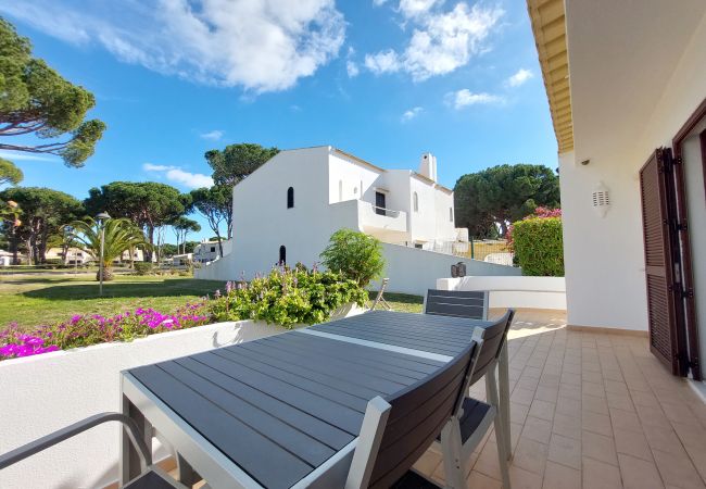 Casa geminada em Vilamoura - Vilamouratenis Duck by SAPvillas Casa geminada em Vilamoura - Vilamouratenis Duck by SAPvillas
