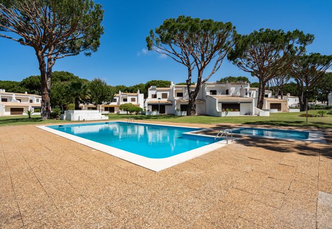 Casa geminada em Vilamoura - Vilamouratenis Duck by SAPvillas Casa geminada em Vilamoura - Vilamouratenis Duck by SAPvillas