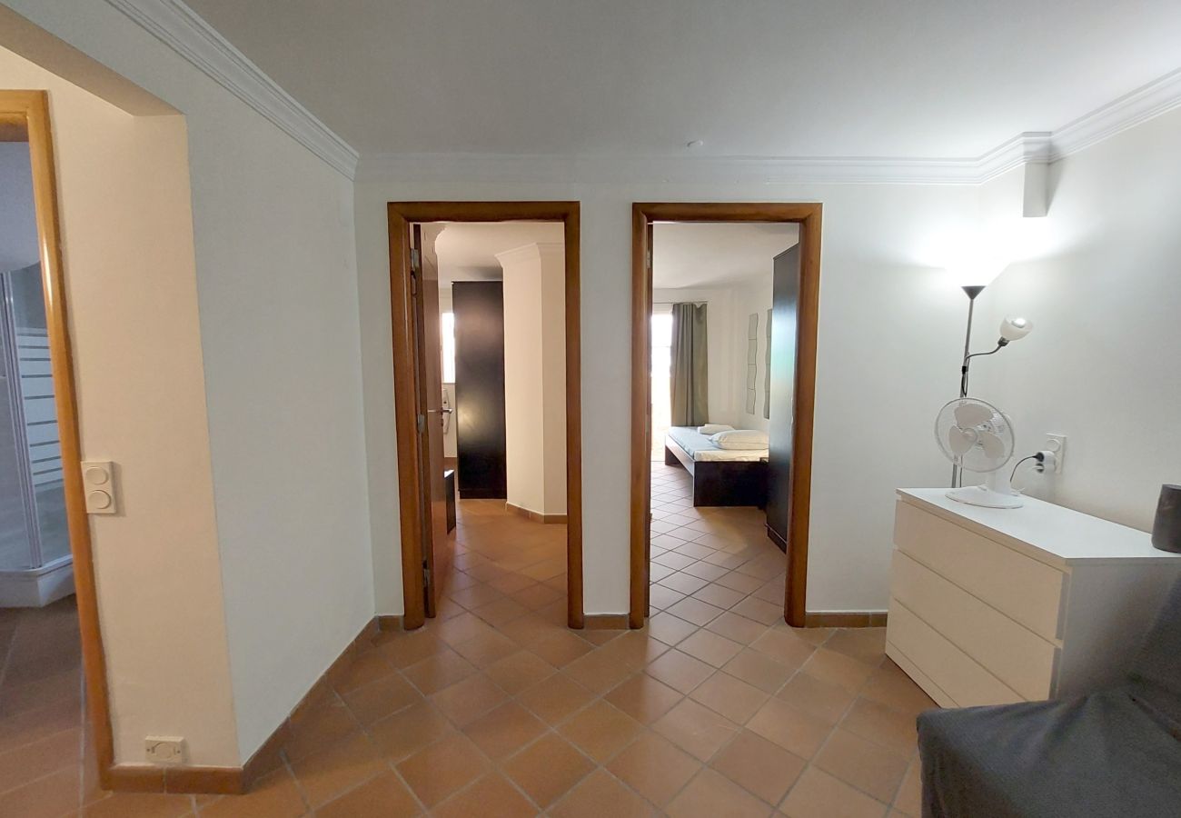 Casa geminada em Quarteira - Vilapeti by SAPvillas