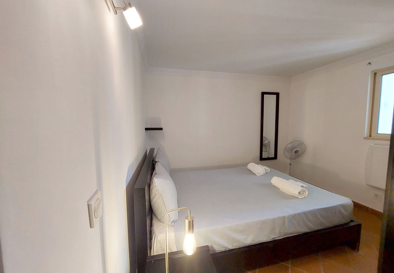 Casa geminada em Quarteira - Vilapeti by SAPvillas