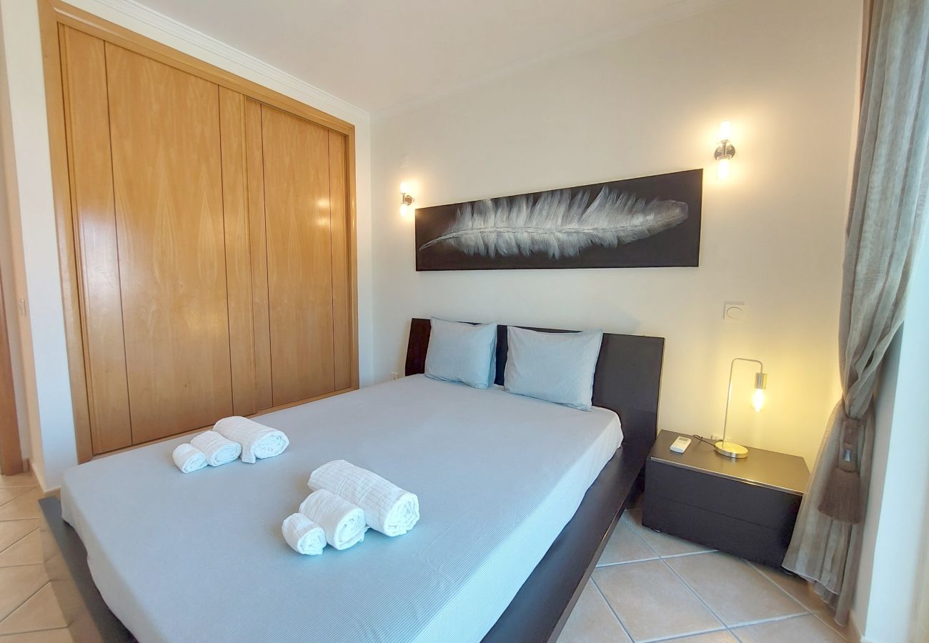 Casa geminada em Quarteira - Vilapeti by SAPvillas