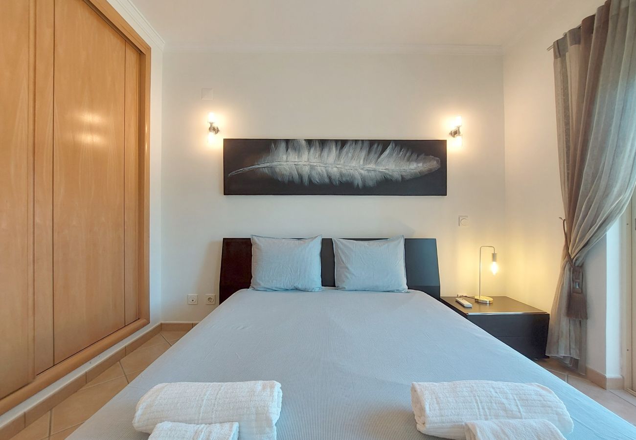 Casa geminada em Quarteira - Vilapeti by SAPvillas