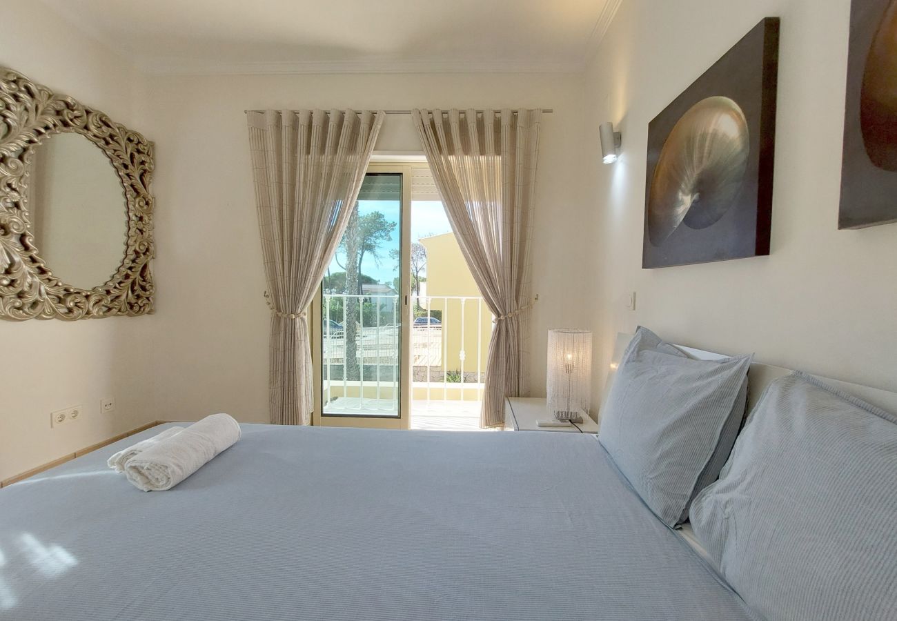 Casa geminada em Quarteira - Vilapeti by SAPvillas