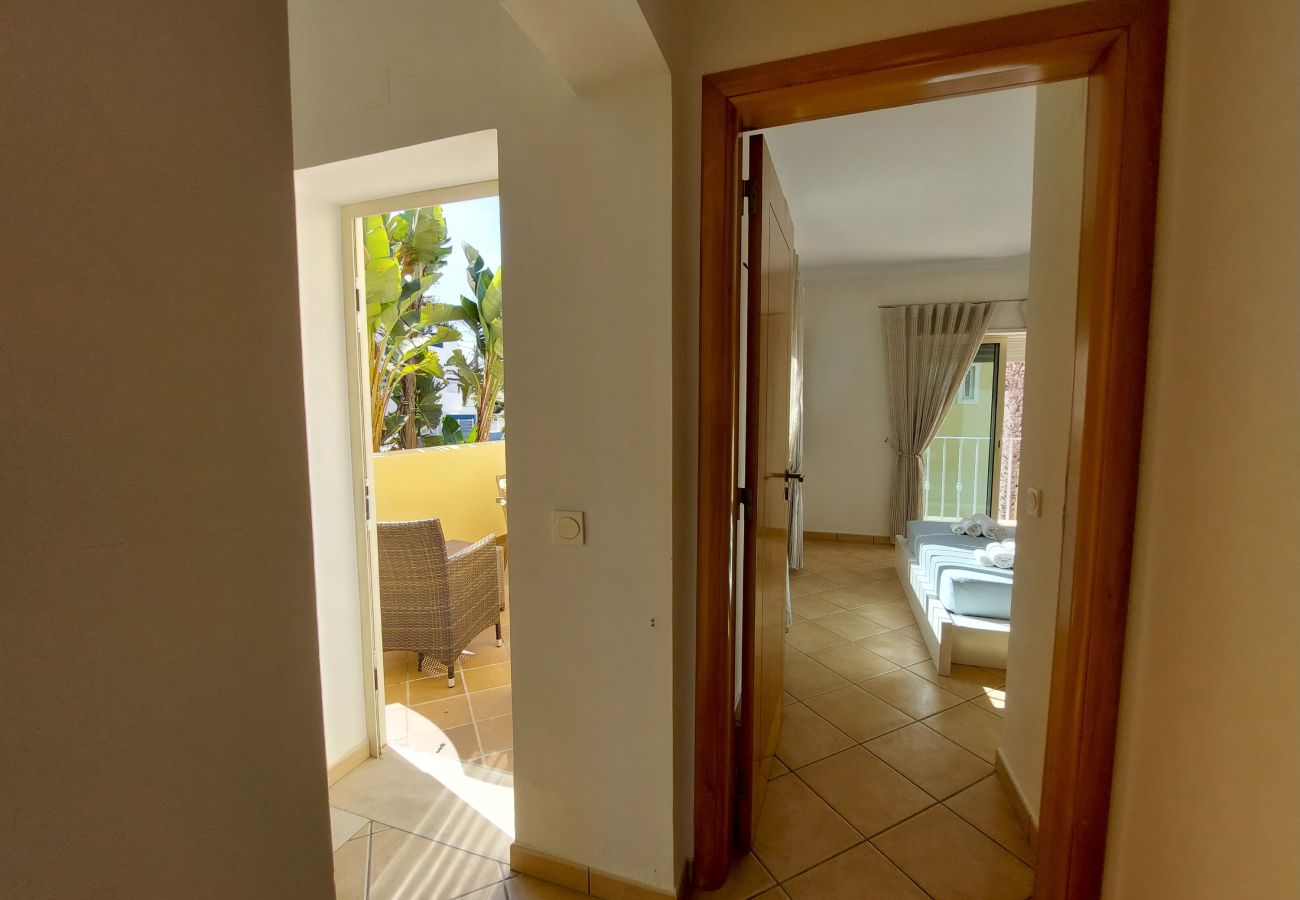 Casa geminada em Quarteira - Vilapeti by SAPvillas