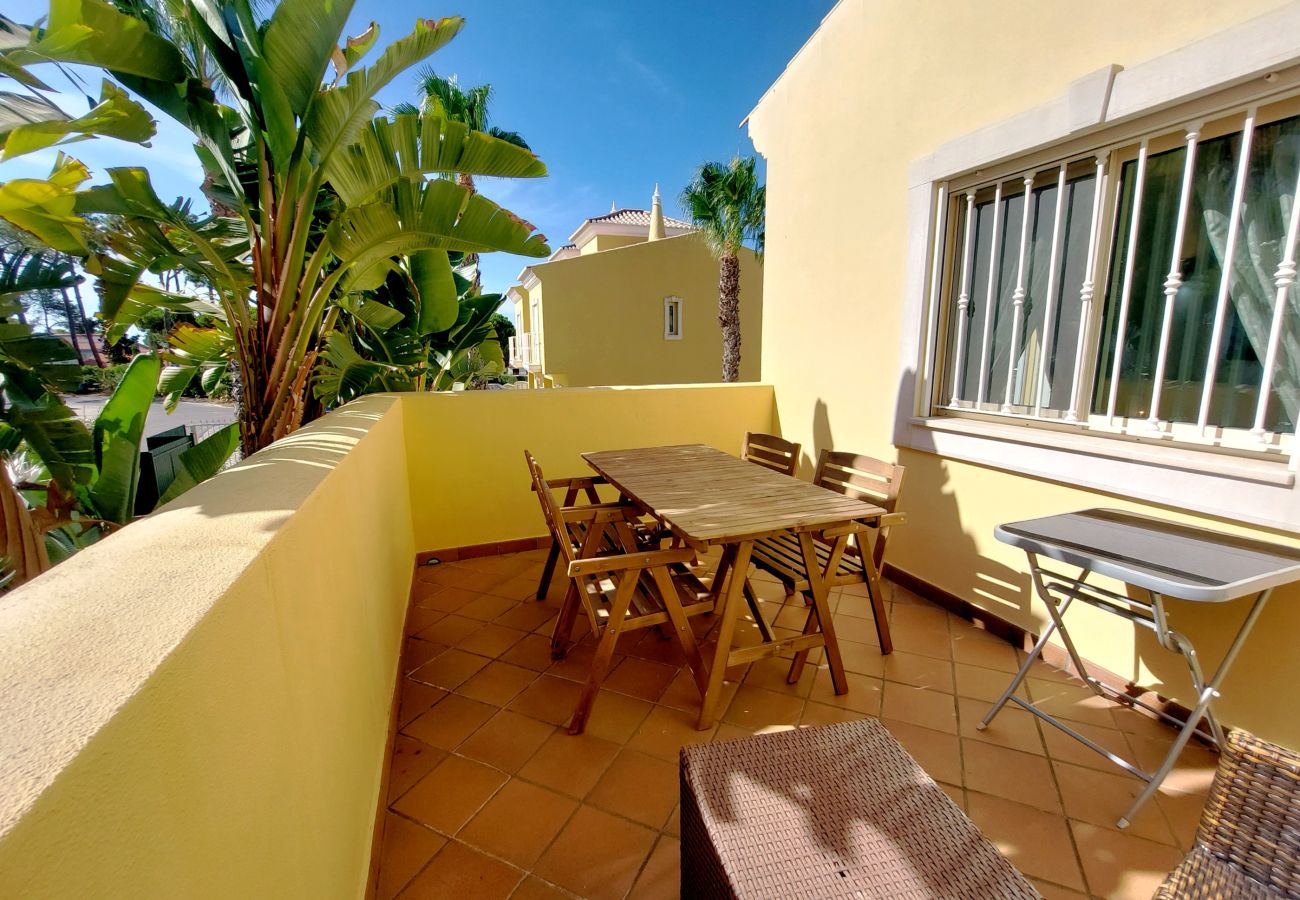 Casa geminada em Quarteira - Vilapeti by SAPvillas