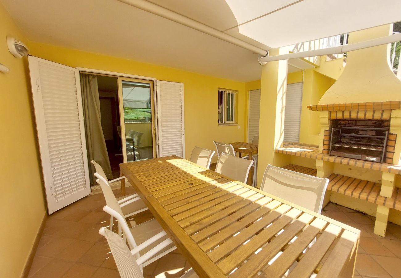 Casa geminada em Quarteira - Vilapeti by SAPvillas