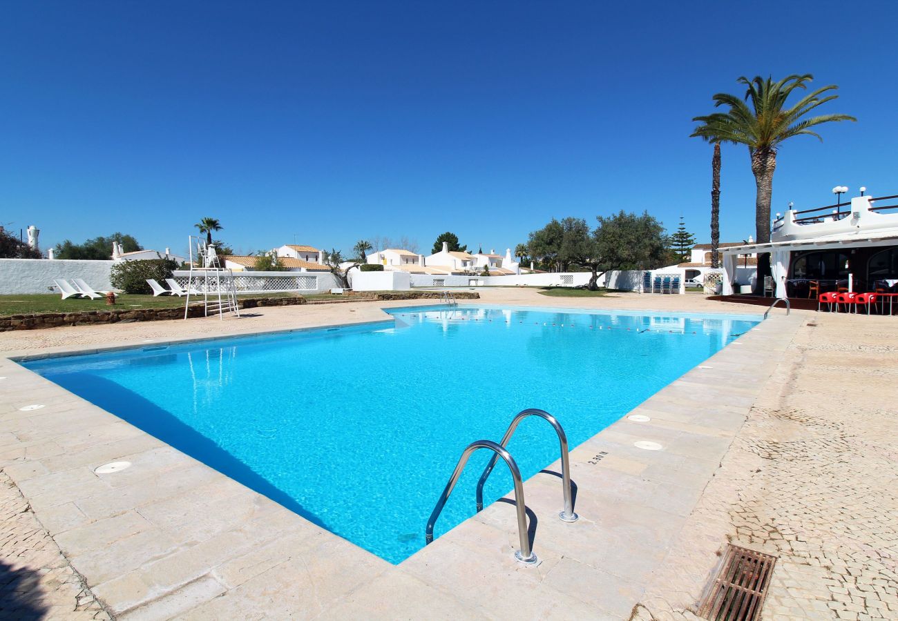 Townhouse in Vilamoura - Aldeia do Golfe Sol by SAPvillas