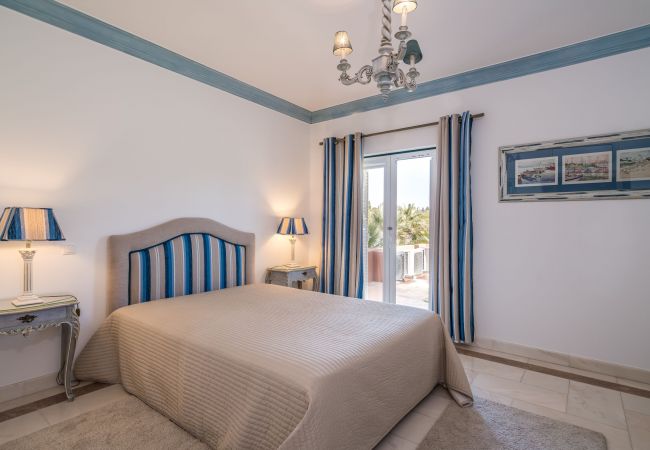 Villa in Ferragudo - Monte da Bela Vista by SAPvillas