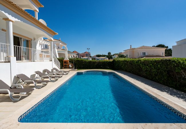 Villa in Vilamoura - Villa White Cottage by SAPvillas Villa in Vilamoura - Villa White Cottage by SAPvillas