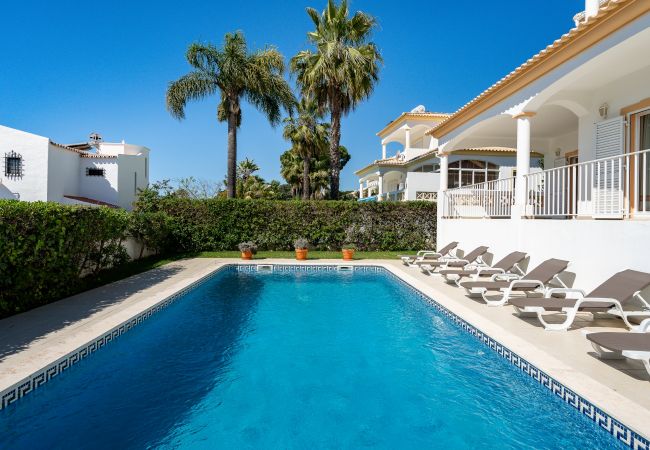 Villa in Vilamoura - Villa White Cottage by SAPvillas Villa in Vilamoura - Villa White Cottage by SAPvillas