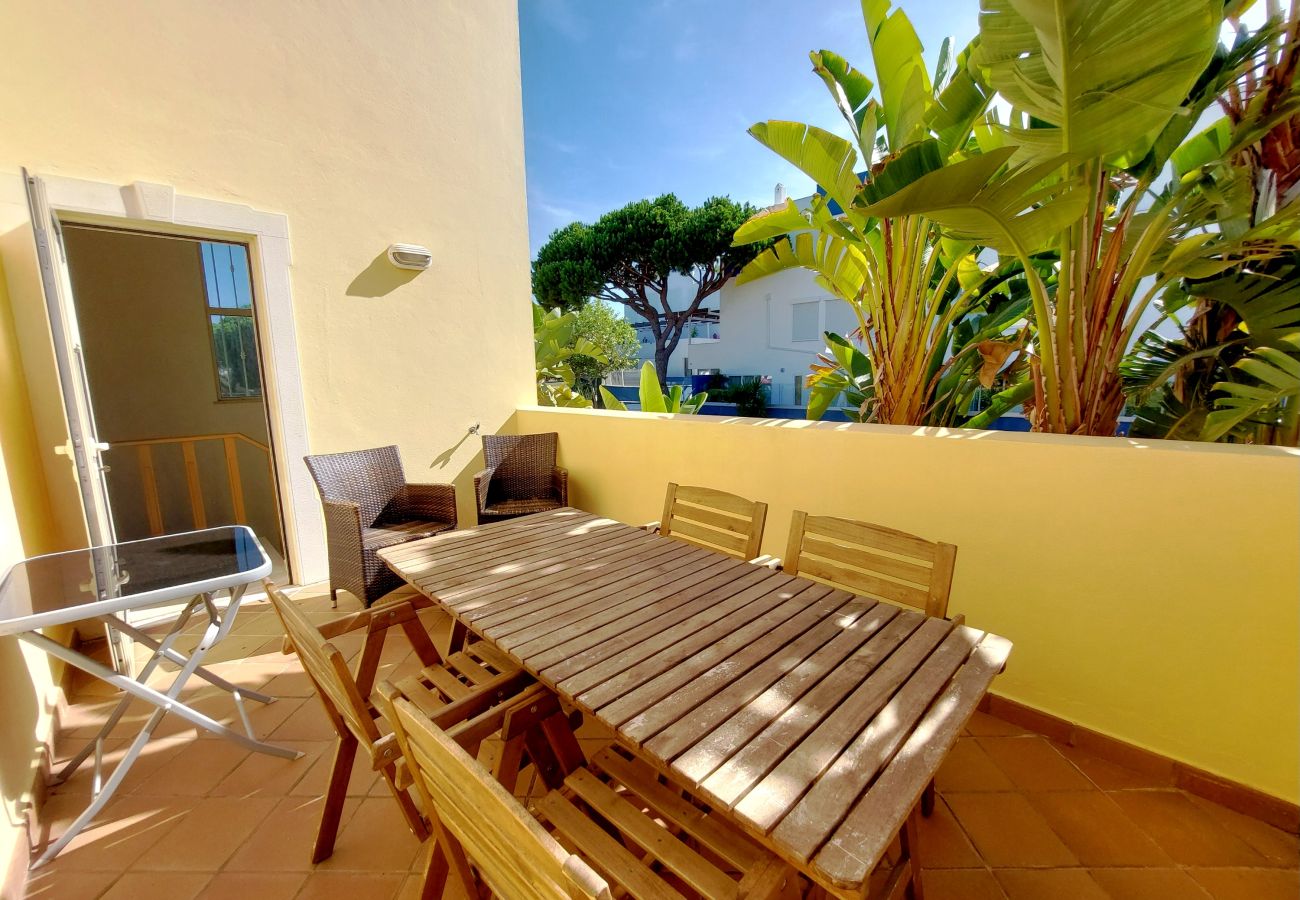 Terraced House in Quarteira - Vilapeti by SAPvillas