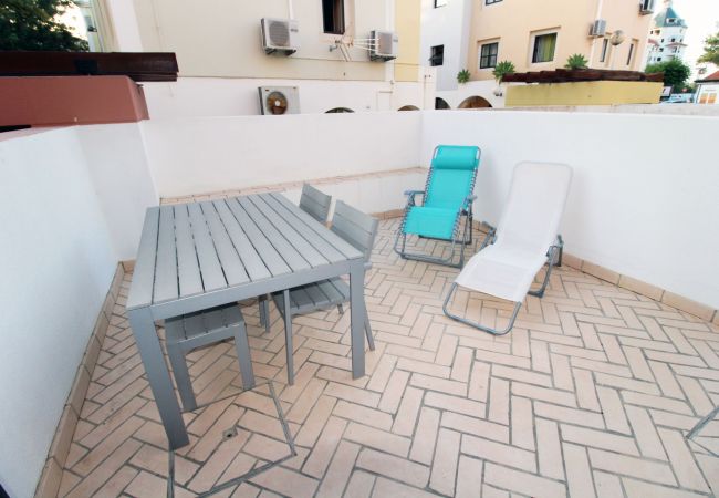 Apartment in Vilamoura - Lyra - Apartment 1 bedroom + 1 newly renovated and fully equipped with private parking 50 meters from Vilamoura Marina