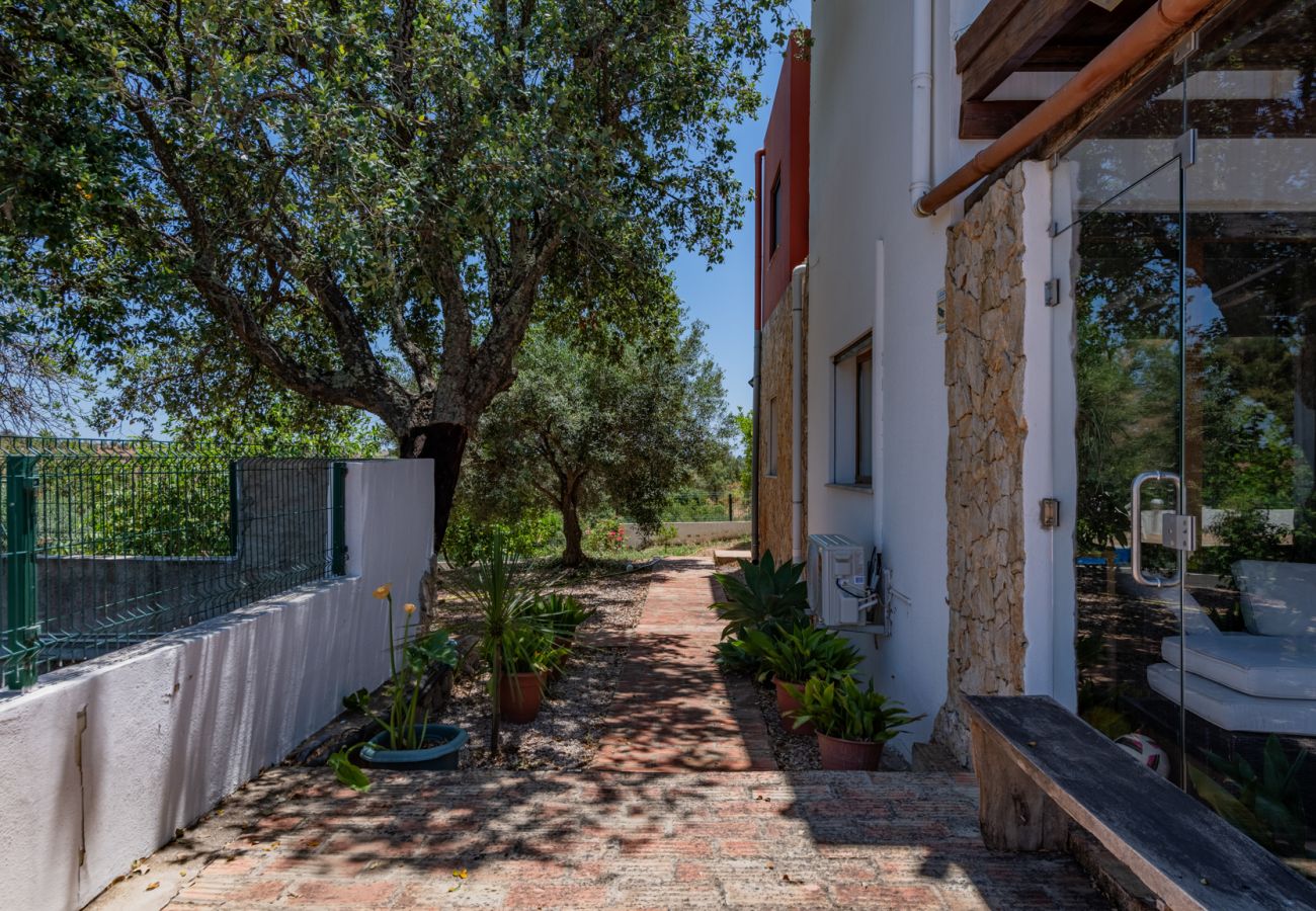 Villa/Dettached house in Santa Catarina Fonte Bispo - 4 bedroom villa with private pool - Corte do Peso (Stª Catarina Fonte do Bispo)