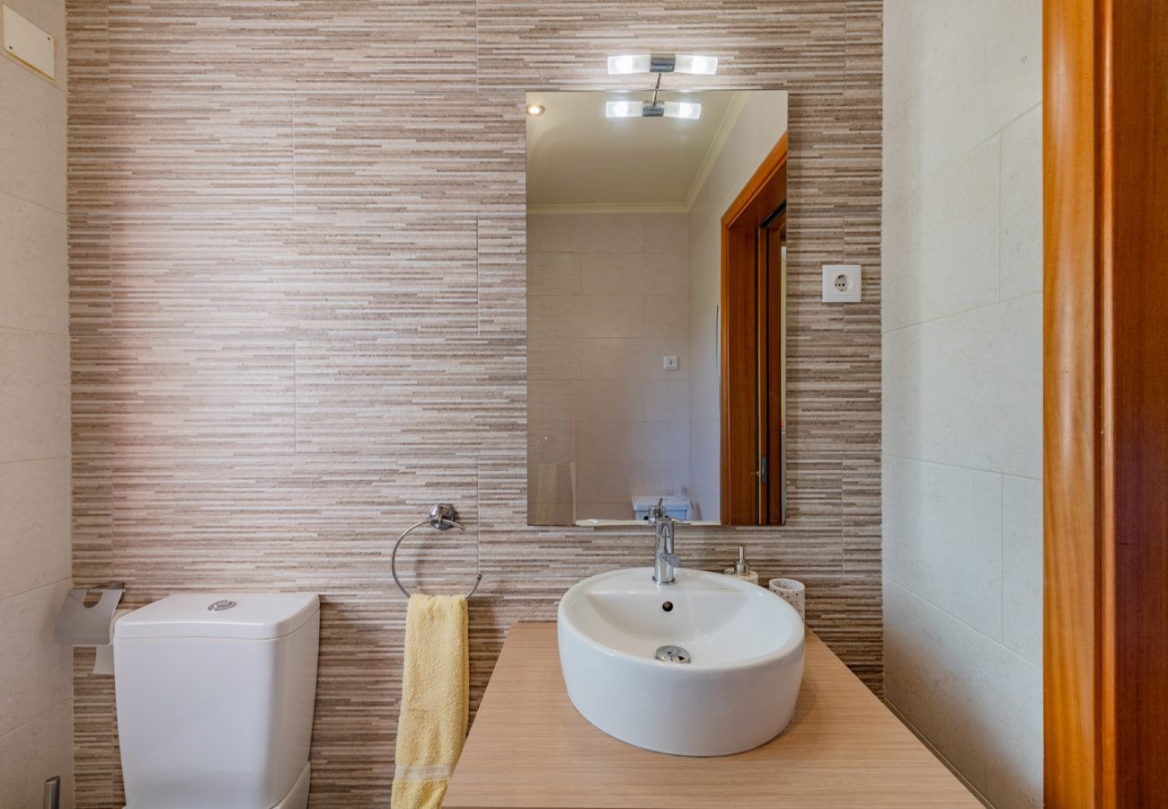 Villa/Dettached house in Santa Catarina Fonte Bispo - 4 bedroom villa with private pool - Corte do Peso (Stª Catarina Fonte do Bispo)