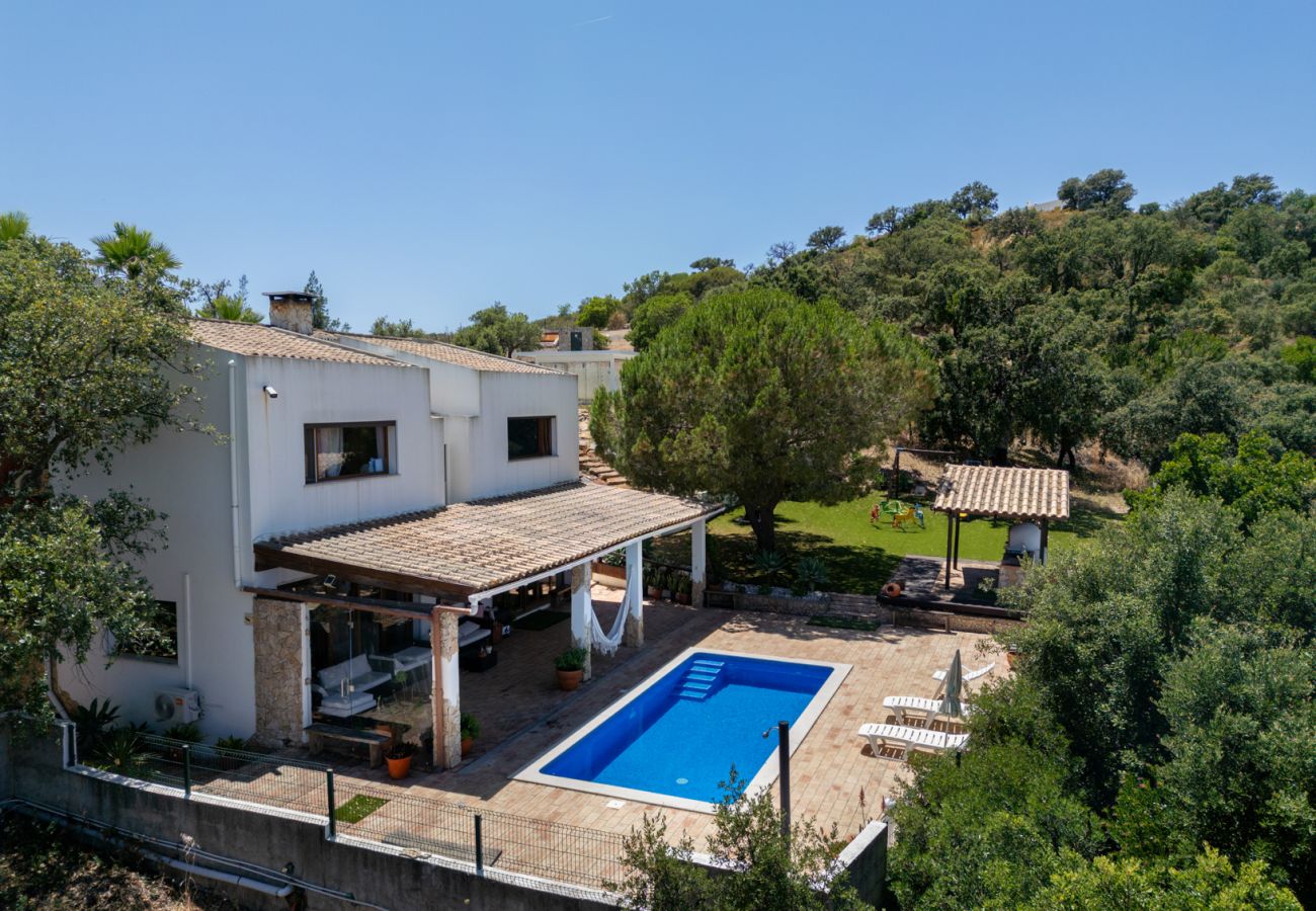 Villa/Dettached house in Santa Catarina Fonte Bispo - 4 bedroom villa with private pool - Corte do Peso (Stª Catarina Fonte do Bispo)