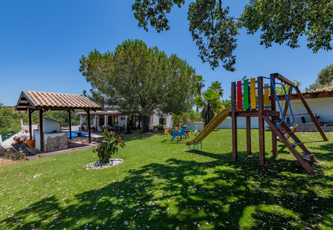 Villa/Dettached house in Santa Catarina Fonte Bispo - 4 bedroom villa with private pool - Corte do Peso (Stª Catarina Fonte do Bispo)