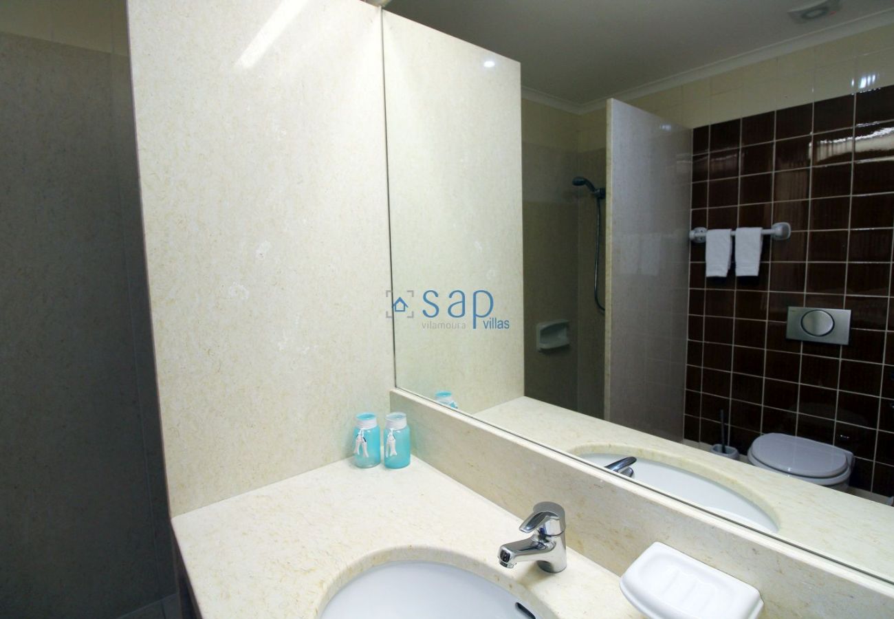 Apartamento en Quarteira - Apartamento de 3 habitaciones en alquiler mensual en Vila Sol.