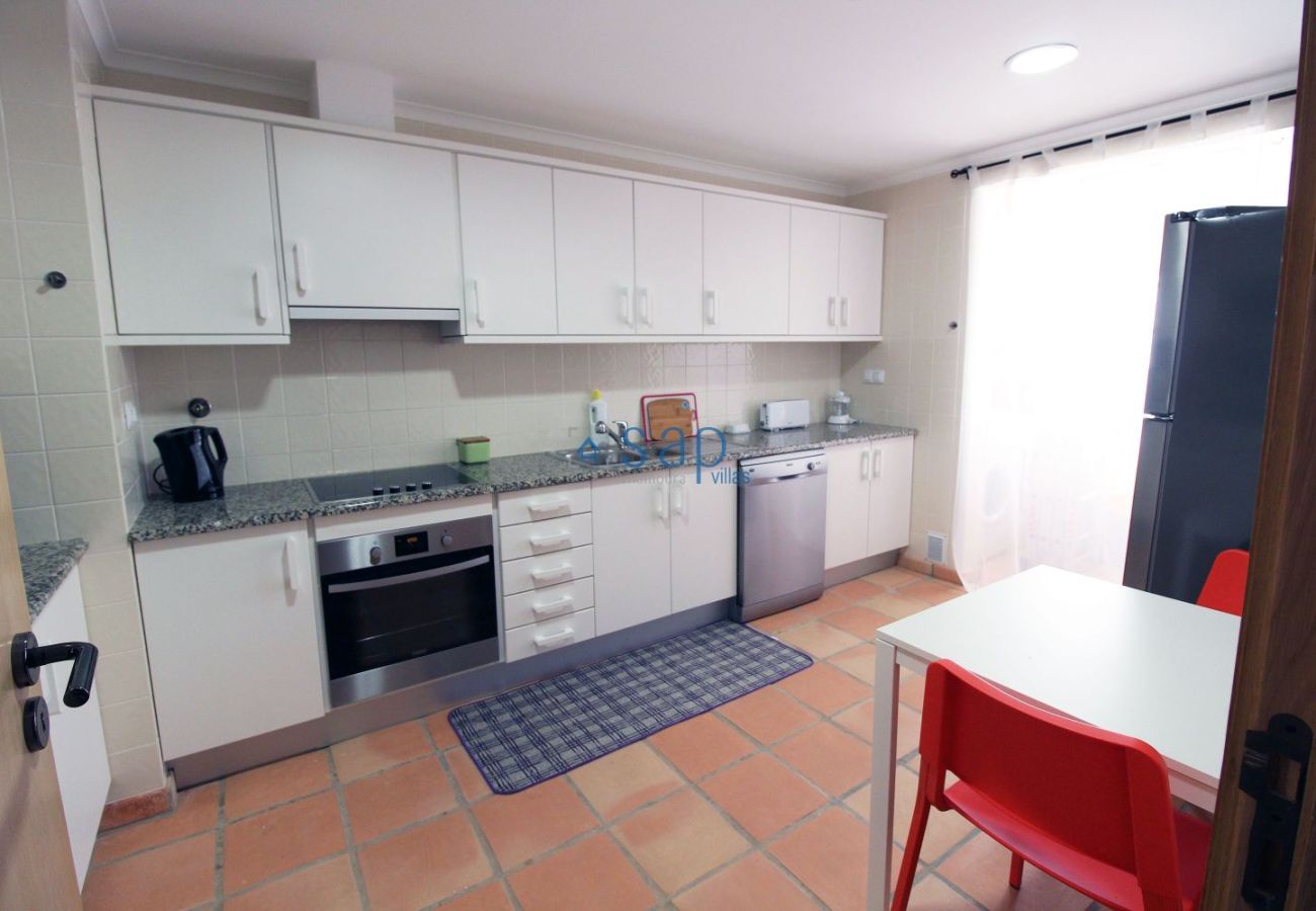 Apartamento en Quarteira - Apartamento de 3 habitaciones en alquiler mensual en Vila Sol.