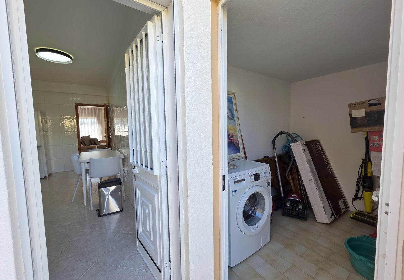 Apartamento en Vilamoura - Apartamento de 2 habitaciones en alquiler anual, a 800 metros del puerto deportivo de Vilamoura.