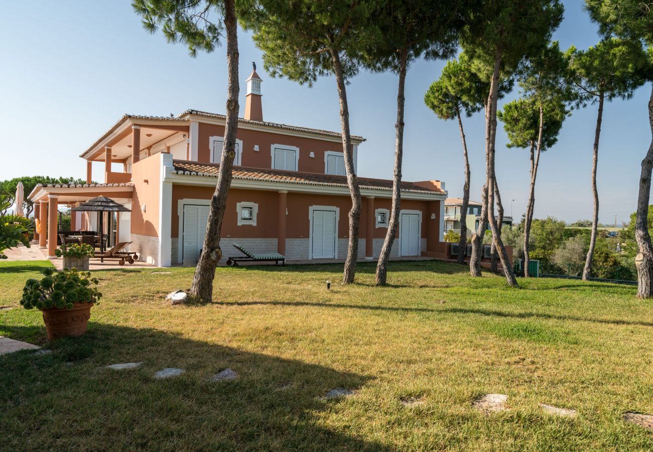 Villa en Ferragudo - Monte da Bela Vista by SAPvillas