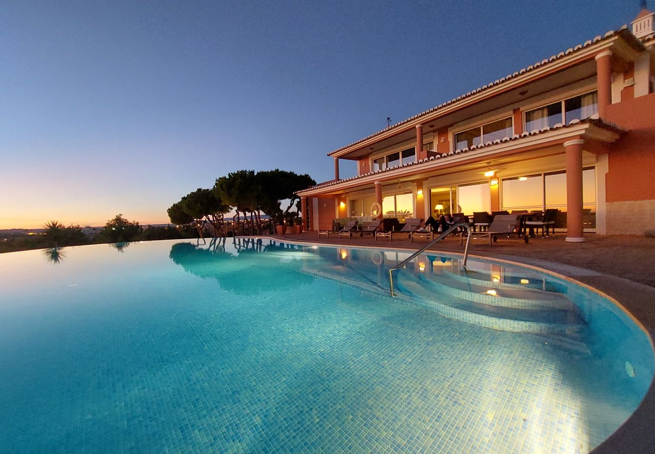 Villa en Ferragudo - Monte da Bela Vista by SAPvillas