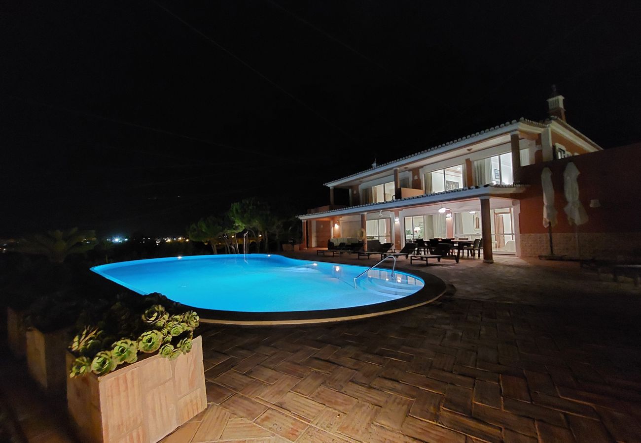 Villa en Ferragudo - Monte da Bela Vista by SAPvillas