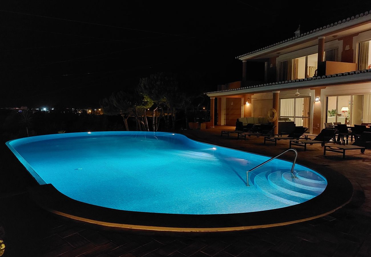Villa en Ferragudo - Monte da Bela Vista by SAPvillas
