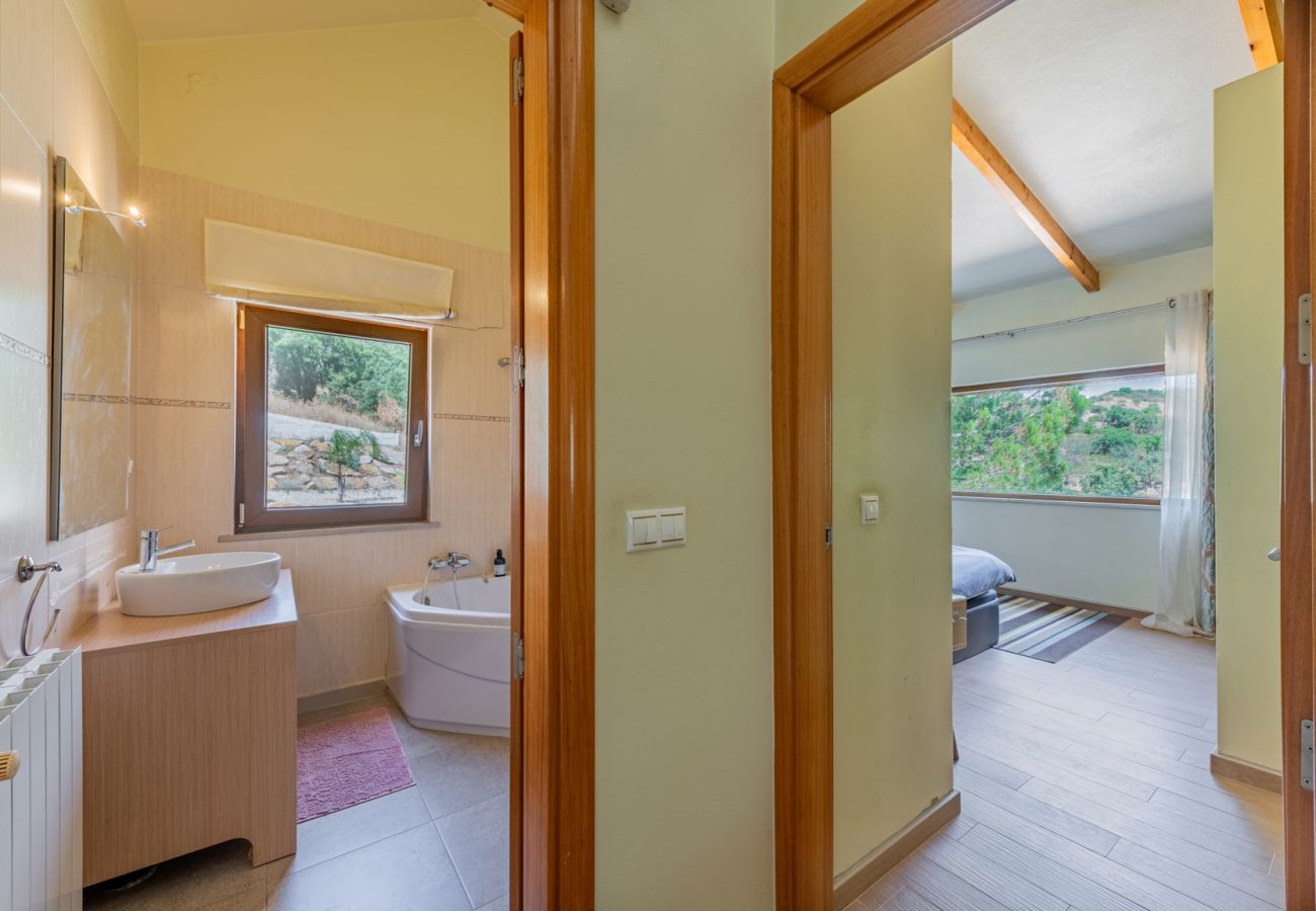 Villa en Santa Catarina Fonte Bispo - Villa de 4 dormitorios con piscina privada - Corte do Peso (Stª Catarina Fonte do Bispo)