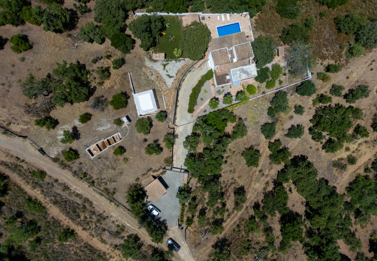 Villa en Santa Catarina Fonte Bispo - Villa de 4 dormitorios con piscina privada - Corte do Peso (Stª Catarina Fonte do Bispo)