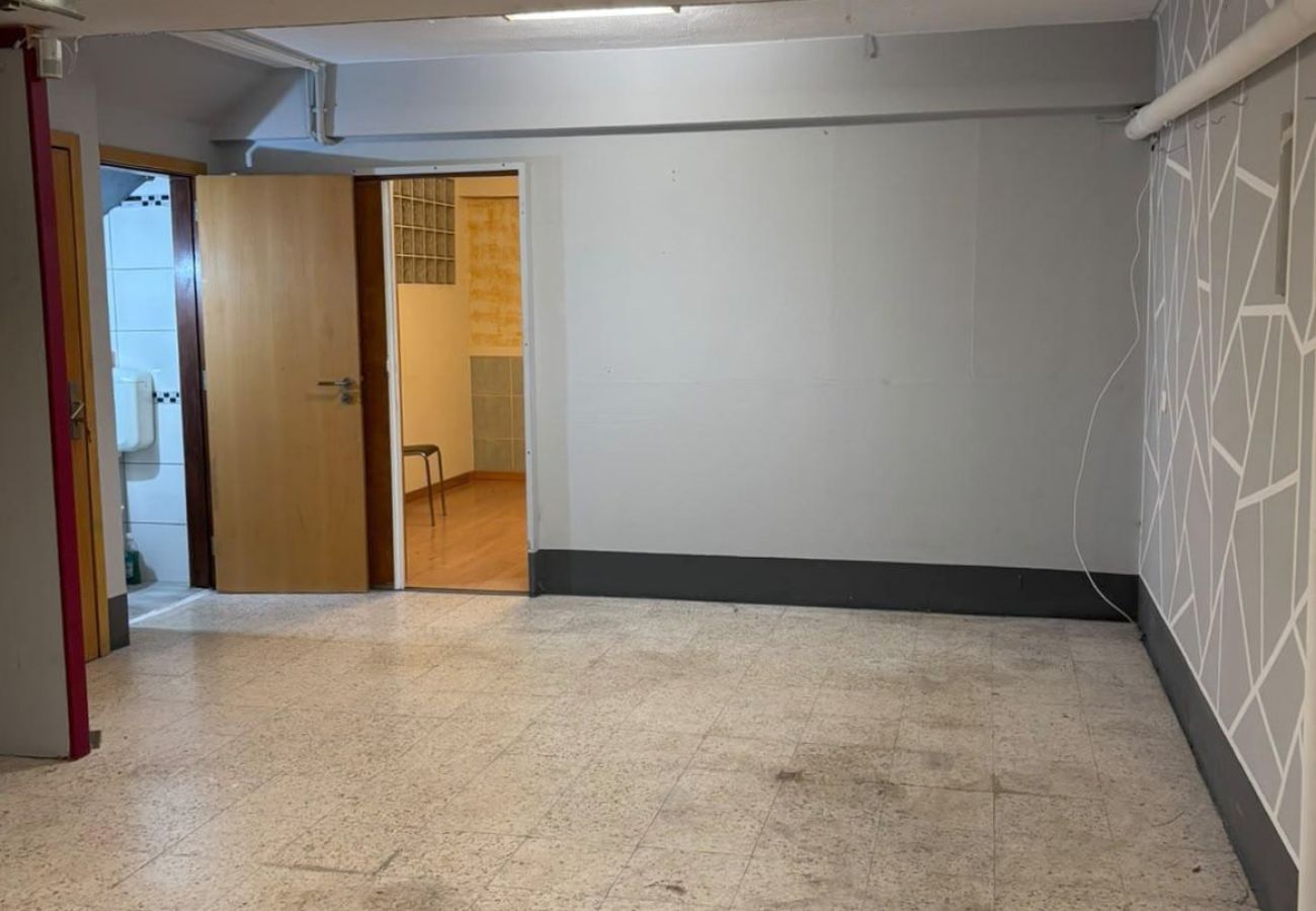 Casa adosada en Gambelas - V3+1 Gambelas en venta | Garaje y jardín